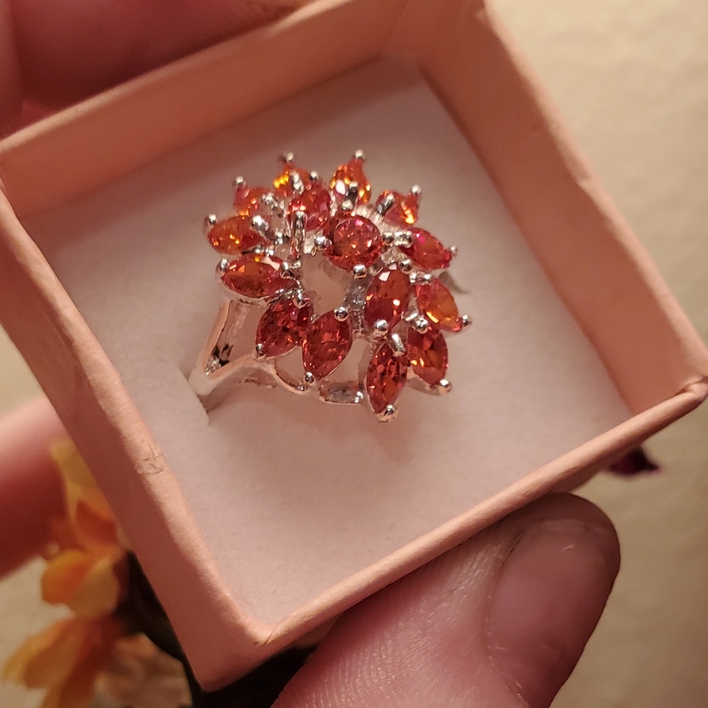 Brand new silver ruby ring. - Picture 7 of 8